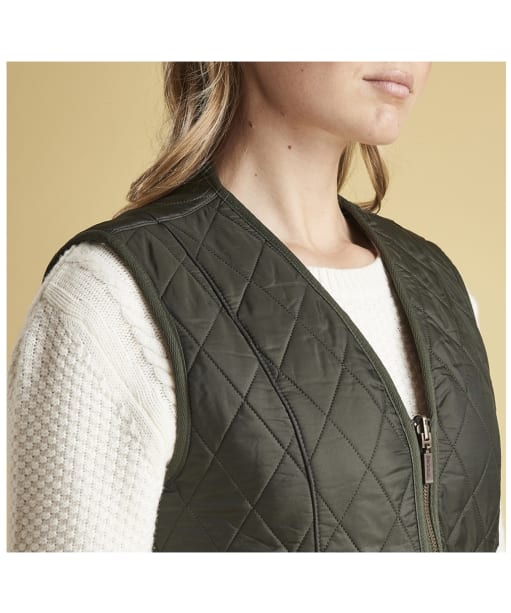 Women's Barbour Betty Fleece Waistcoat / ZipIn Liner