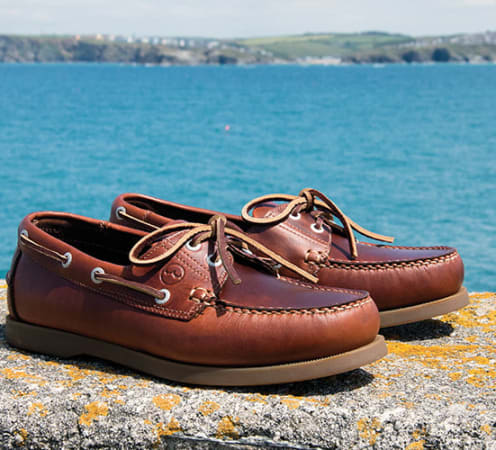 Boat Shoes and Deck Shoes – What's The Difference?