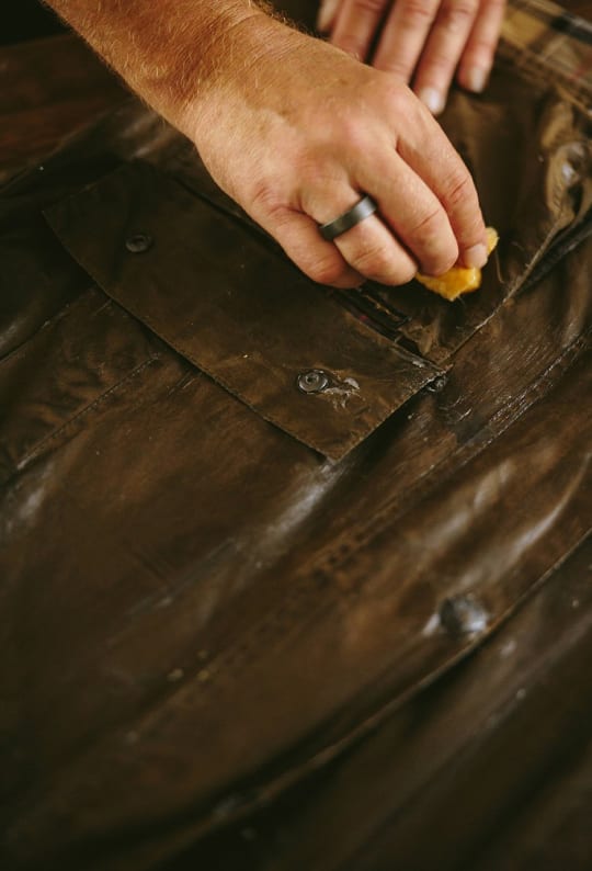 Waxing an unwaxed coat : r/filson